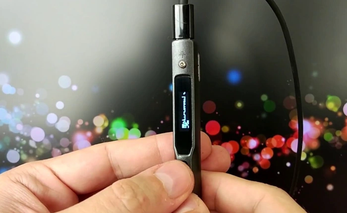 Chơi xếp hình trên thiết bị hàn bé xíu này quả là một thử thách: nó sẽ nóng lên 10 độ mỗi khi bạn thua