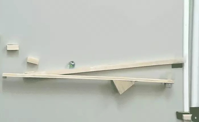 Hệ thống dây chuyền phức tạp nhưng không hề hoa mỹ này sẽ là thứ hoàn hảo nhất mà bạn xem trong ngày hôm nay