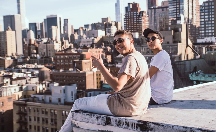 Hãy xem hai chàng trai 17 tuổi tạo nên cơn sốt Fidget Spinner và kiếm 8 tỷ trong 6 tháng như thế nào