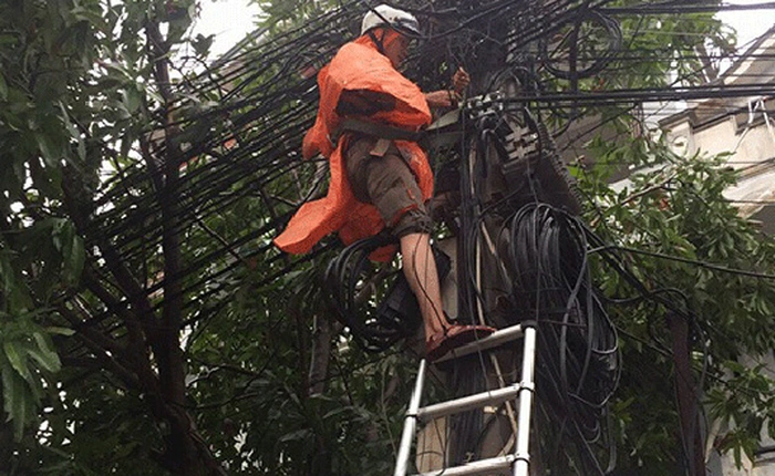 FPT đang khôi phục dần tín hiệu mạng Internet các khu vực bị ảnh hưởng bão số 10