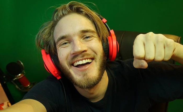 Chơi game sẽ là nghề cực hot trong 20 năm tới vì một lẽ đơn giản: robot không thể cướp việc của game thủ