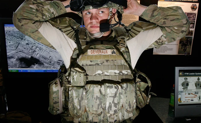 Học viên sĩ quan quân đội Mỹ chế tạo thành công chất keo gia cố cho giáp kevlar, chỉ cần dụng cụ trong bếp là làm ra được