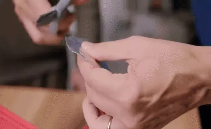 Xuất hiện pin "bất khả chiến bại", cắt phá thoải mái mà không lo tai nạn cháy nổ pin