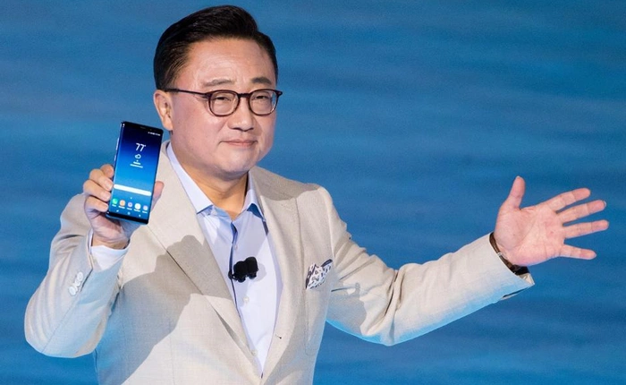 Tin đồn về smartphone màn hình gập Galaxy X có ảnh hưởng đến Galaxy S9 sắp tới không?