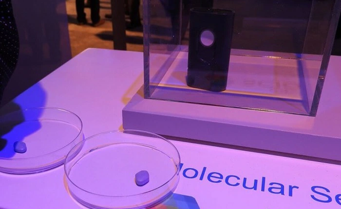 Smartphone mới thông minh tới mức phân biệt được Viagra thật và giả, biết quả táo nào ngọt nhất