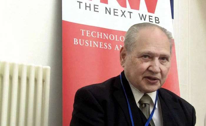 Chuyện về nhà đồng sáng lập thứ 3 của Apple: Từng bán 10% cổ phần của Apple để lấy 800 USD, hiện đang ở nhà thuê