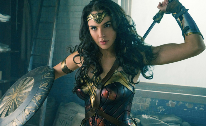 Đừng vội chê Wonder Woman bụng to, lý do đằng sau sẽ khiến bạn phải ngả mũ thán phục Gal Gadot!