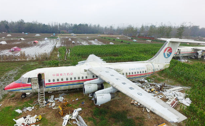 Doanh nhân Trung Quốc chi hơn 27 tỷ đồng mua máy bay cũ để cải tạo thành nhà hàng, thu hút khách du lịch về vùng quê