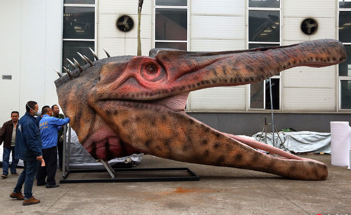 Thành phố khủng long ở Trung Quốc: Nơi tạo ra 90% mô hình khủng long trên toàn thế giới