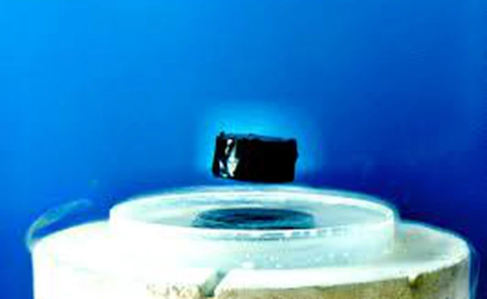 Các nhà khoa học tìm ra cách khiến cho vật chất lạnh hơn cả khoảng không vũ trụ 10.000 lần