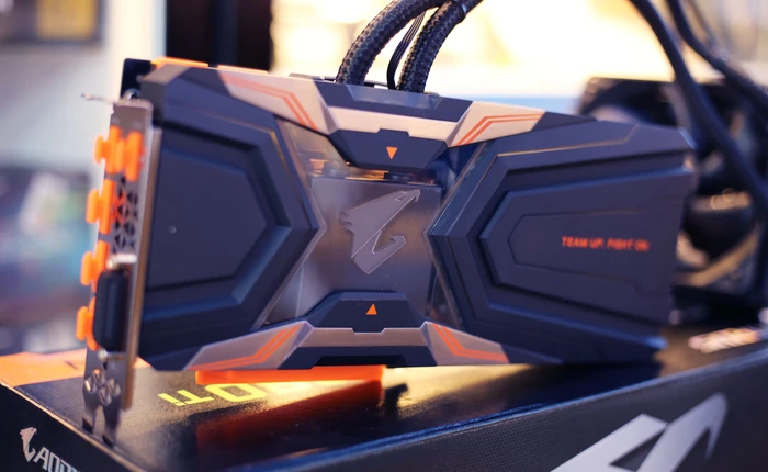 Mở hộp Gigabyte AORUS GeForce GTX 1080 Ti Waterforce Xtreme Edition 11G: quẳng gánh lo đi mà chơi tản nhiệt nước