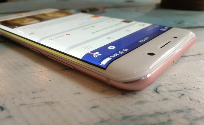 Khi iPhone và Galaxy S7 edge cặp kè với nhau, kết quả mối tình sẽ là đứa con này, giá 655 USD