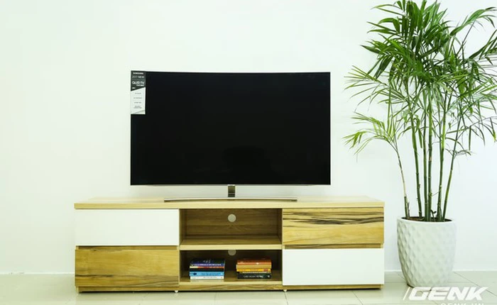 Mở hộp và lắp đặt TV QLED màn cong 55 inch của Samsung: bạn có thể tự lắp vì siêu dễ, tốn 15 phút là có trải nghiệm xem phim như ngoài rạp