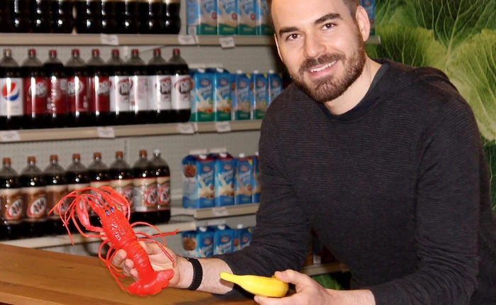 Tại sao startup 2 tỷ đô này lại xây dựng một cửa hàng tạp hóa với rau củ quả tôm cá đồ chơi ngay giữa văn phòng?