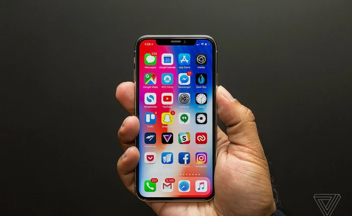 DXOMark cho iPhone X 101 điểm ở khả năng chụp ảnh, tổng điểm 97, cao hơn Note 8, thấp hơn Pixel 2 XL