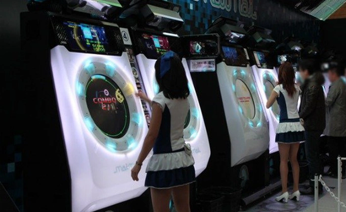 Nhật Bản: Bắt giữ một tên tội phạm ẩn nấp thời gian dài trong quán game thùng