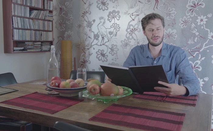 Thanh niên bỏ 9 tiếng đồng hồ đọc to, rõ ràng hết Điều khoản sử dụng của Amazon Kindle