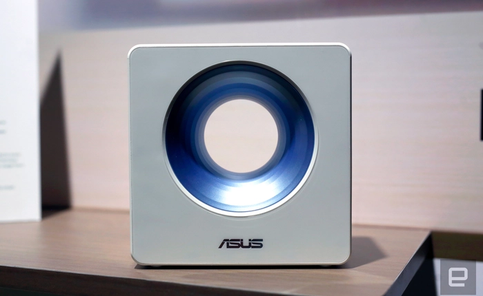 [Computex 2017] Asus vừa "đục" một cái lỗ rất to ở giữa router Wifi mới của họ