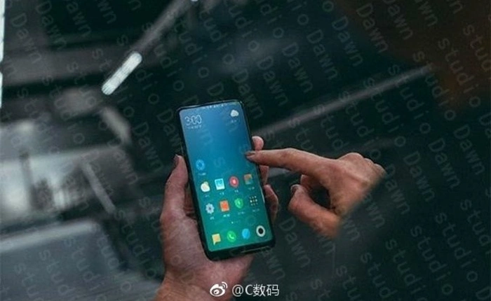 Lộ ảnh thực tế mặt trước của Xiaomi Mi MIX 2 với 4 cạnh đều có viền mỏng