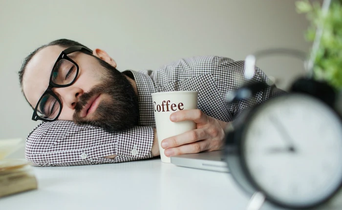 Ngủ trưa 1 tiếng mỗi ngày, bạn sẽ thấy não mình “trẻ” ra hơn 5 tuổi đấy