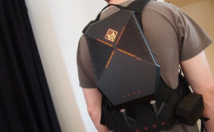 Máy tính HP Omen X Compact có thể đeo lên lưng để chơi game VR chính thức lên kệ