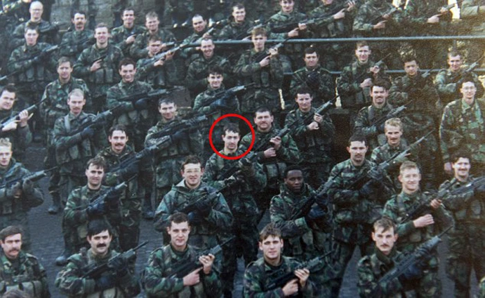 Câu chuyện về một người lính Anh và chiếc Nokia 3310, 17 năm từ Iraq tới Afghanistan