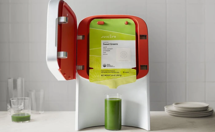 Startup máy ép hoa quả Juicero sẵn sàng hoàn tiền, nếu khách hàng thấy rằng chiếc máy 400 USD này quá ngớ ngẩn và vô dụng