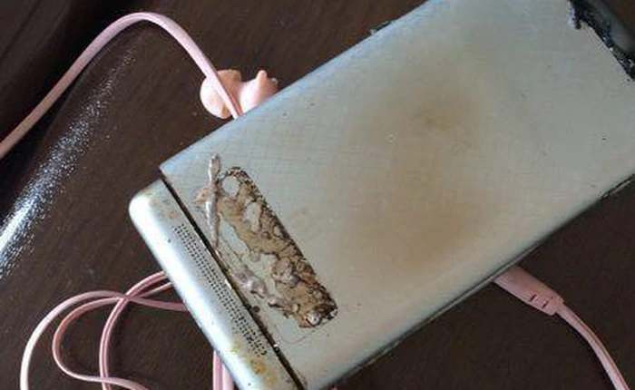 Xiaomi Redmi 3 bốc cháy trên tay người dùng khi đang đi xe buýt