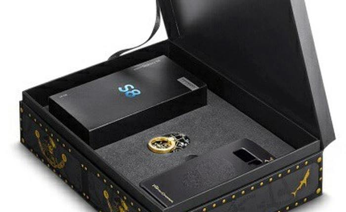 Samsung chính thức trình làng phiên bản Galaxy S8 Cướp biển vùng Caribbean, giá 880 USD