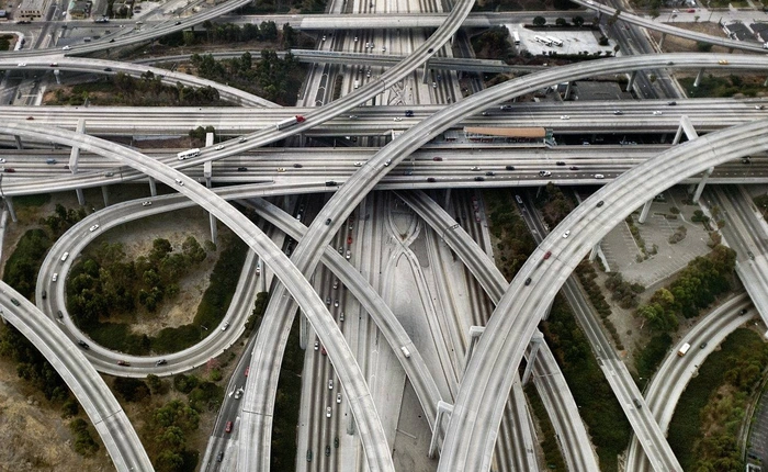 10 nút giao thông hại não nhất thế giới, bạn sẽ ước mình không bao giờ phải đi qua nút số 2