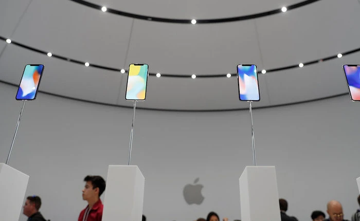 Apple vẫn chưa bắt đầu sản xuất iPhone X dù ngày mở bán đến gần
