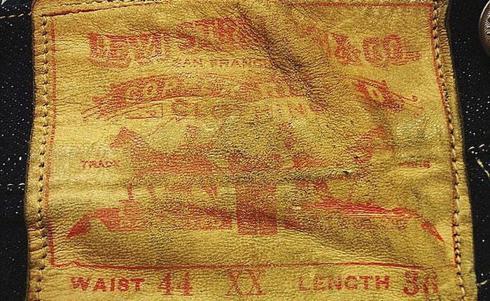 Chiếc quần jeans Levi's 124 năm tuổi truyền từ đời kỵ đang được bán với giá 1,8 tỷ đồng