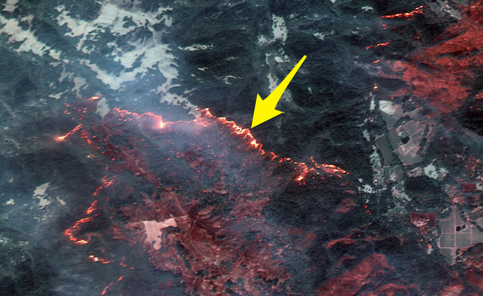 Mỹ: Toàn cảnh vụ cháy rừng khủng khiếp tại California qua những bức ảnh vệ tinh