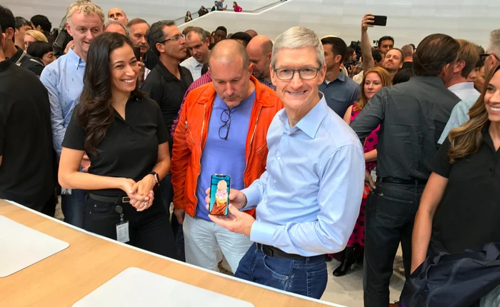 Apple rút ngắn thời gian giao hàng iPhone X, chứng minh là nhà sản xuất smartphone hàng đầu thế giới