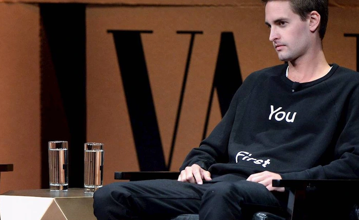 Snapchat - Thay đổi hay là chết?