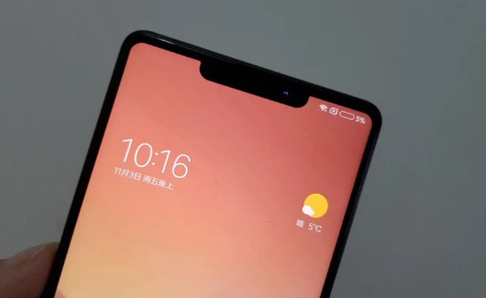 Lộ diện smartphone Xiaomi có “tai thỏ” giống iPhone X