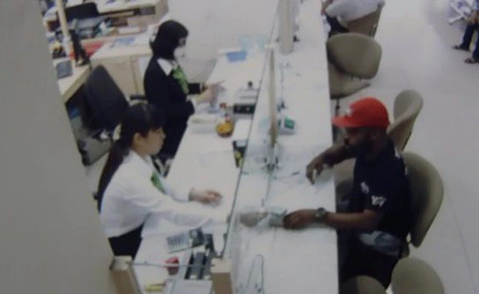 Mất tiền tỉ sau cú "click chuột"