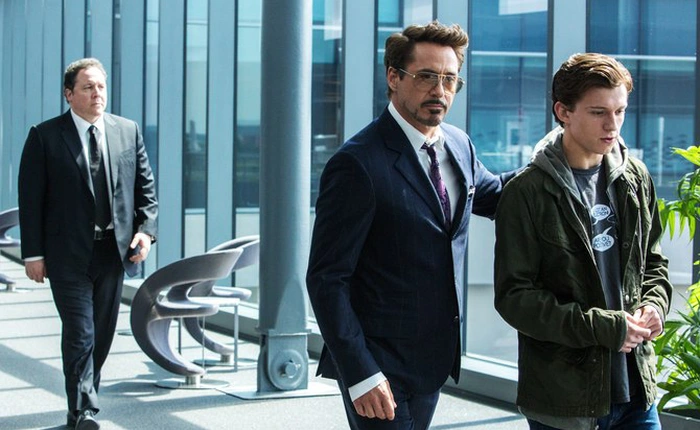 Rất khác với phim đang chiếu, quan hệ bạn thân Người Nhện - Người Sắt trong truyện tệ hơn là bạn tưởng