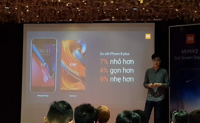 Xiaomi tổ chức họp báo Mi Mix 2 ở Việt Nam, không ngần ngại lấy Galaxy S8 ra làm đối thủ trực diện