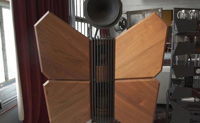 Lý do gì khiến cho những tác phẩm loa gỗ này có giá tới hơn 300.000 USD? Đó là tâm huyết của một con người muốn có được âm thanh tuyệt hảo