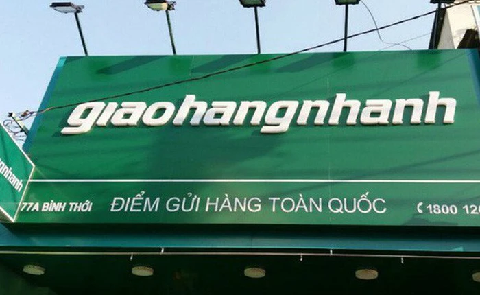 Nhận đơn hàng lens máy ảnh, nhân viên Giao Hàng Nhanh tráo bằng lon bia rồi biển thủ tiền của khách