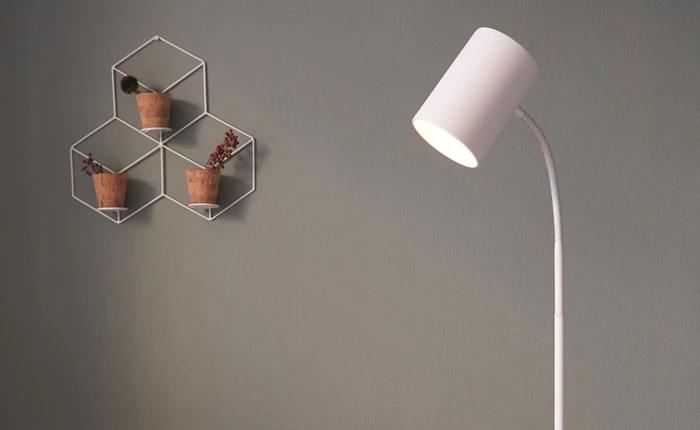 Muốn trang trí nhà theo phong cách tối giản “minimalist”, hãy chọn mua chiếc đèn Philips này thay vì đồ rẻ tiền và kém chất lượng