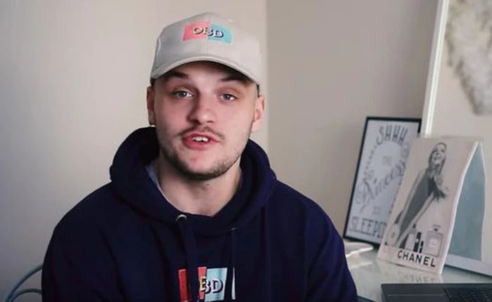 Youtuber bị kẹt đầu trong lò vi sóng trộn xi măng không chịu xin lỗi đội cứu hộ đã giải cứu anh ta