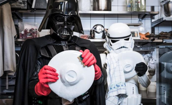 [Vui] Khi Darth Vader và bè lũ Stormtrooper phải đối mặt với khủng hoảng tài chính