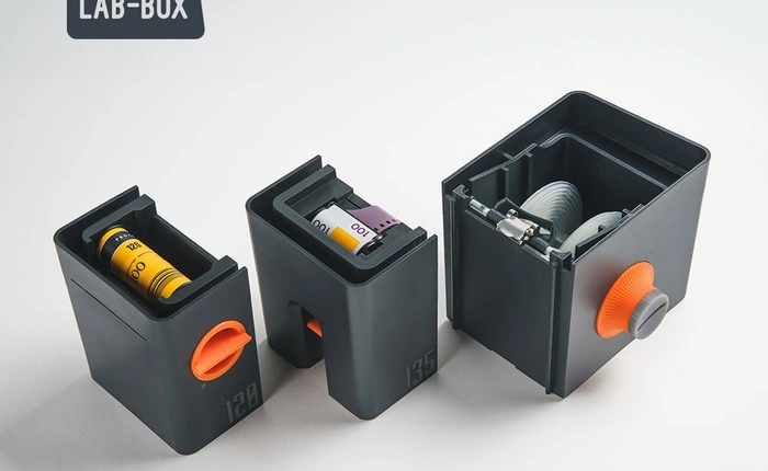 Thiết bị cho phép người dùng có thể tự tráng phim ở bất cứ đâu, ngay cả dưới ánh nắng mặt trời