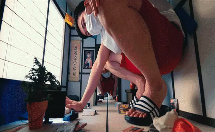 Nếu muốn biết lối sống của một người khép mình với xã hội là như thế nào, hãy xem qua video này