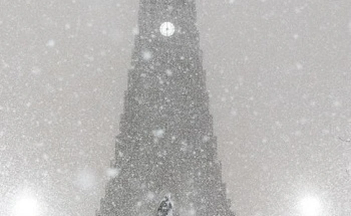 Tuyết rơi dày kỷ lục ở Iceland, biến nơi đây thành một vương quốc băng giá vô cùng lãng mạn