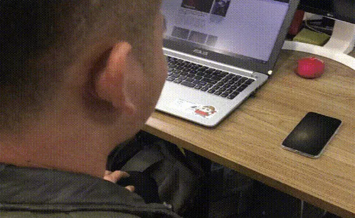 Một ngày, chỉ một ngày với iPhone X thôi: Quên luôn nút Home và TouchID