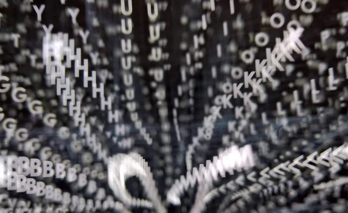 Phơi đêm phong cảnh đã chán? Hãy thử qua trò phơi bàn phím này đi, chỉ cần một chiếc smartphone là đủ