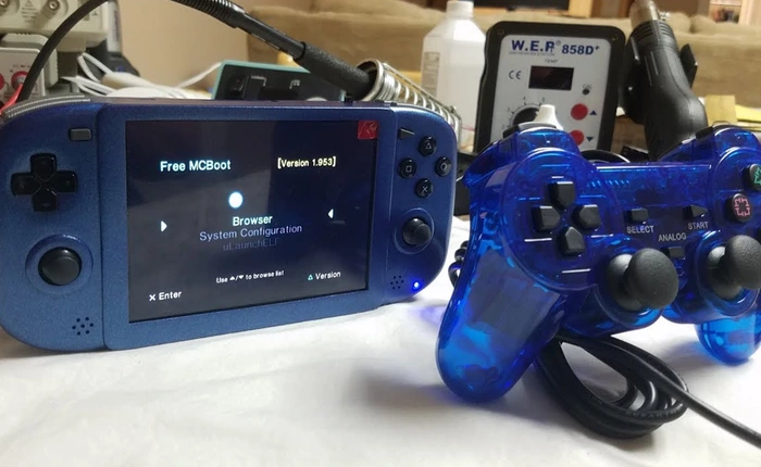 Chiếc PlayStation 2 cầm tay trong mơ của game thủ trở thành hiện thực, tất cả những game huyền thoại giờ đây đã nằm gọn trong lòng bàn tay